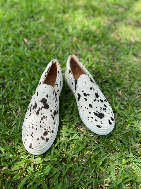 Holly Van Cowhair SIze 11